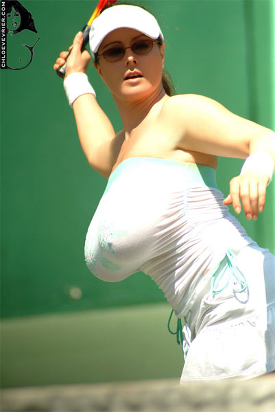 Biggest boobs in tennis